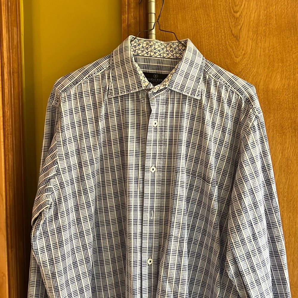 Bugatchi Uomo men’s large button down shirt, great condition.
